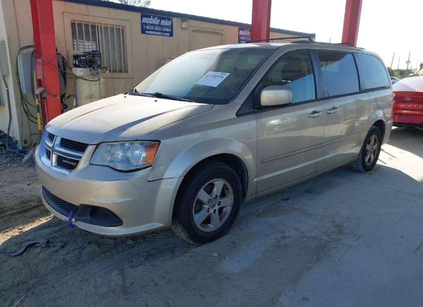 Photo 2 of 2013 Dodge Grand CARAVAN SXT (VIN 2C4RDGCG4DR610864)