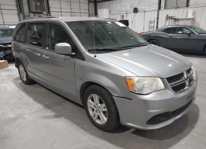 2013 Dodge Grand CARAVAN SXT (VIN 2C4RDGCG4DR758612) main photo