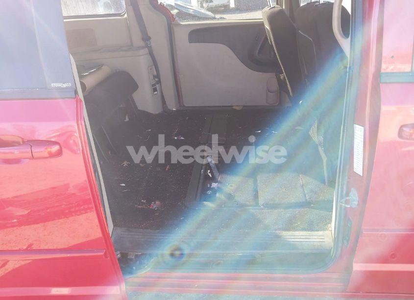 Photo 8 of 2014 Dodge Grand CARAVAN SXT/SXT 30TH ANNIVERSARY (VIN 2C4RDGCG4ER173207)