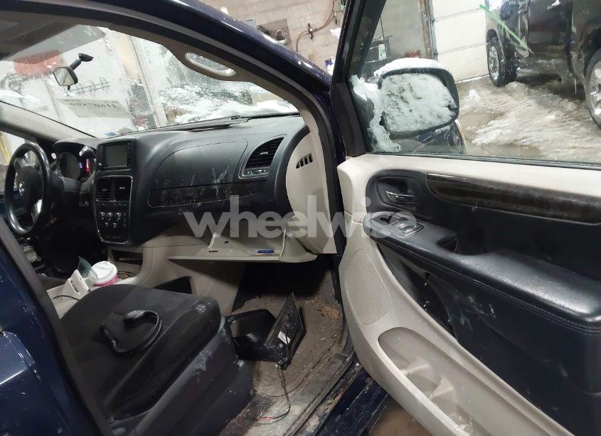 Photo 5 of 2014 Dodge Grand CARAVAN SXT (VIN 2C4RDGCG4ER420516)