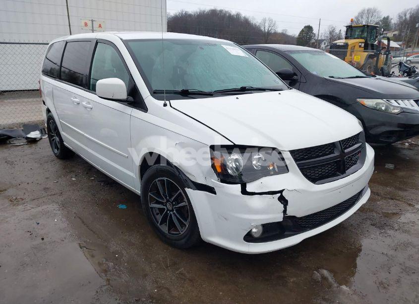 2015 Dodge Grand CARAVAN SXT (VIN 2C4RDGCG4FR625366) main photo