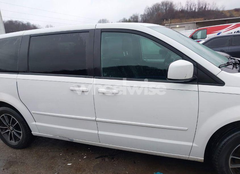 Photo 13 of 2015 Dodge Grand CARAVAN SXT (VIN 2C4RDGCG4FR625366)