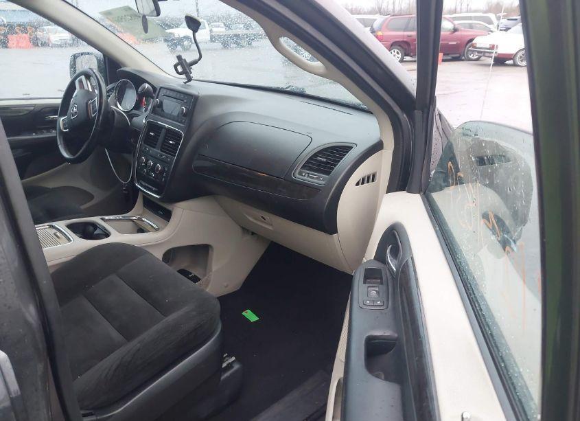 Photo 5 of 2016 Dodge Grand CARAVAN SXT (VIN 2C4RDGCG4GR327630)