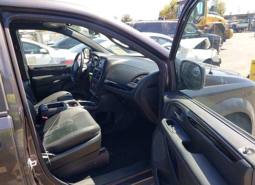 Photo 5 of 2016 Dodge Grand CARAVAN SXT (VIN 2C4RDGCG4GR348042)