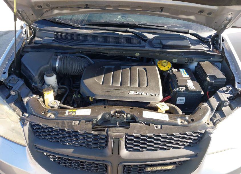 Photo 10 of 2016 Dodge Grand CARAVAN SXT (VIN 2C4RDGCG4GR352320)