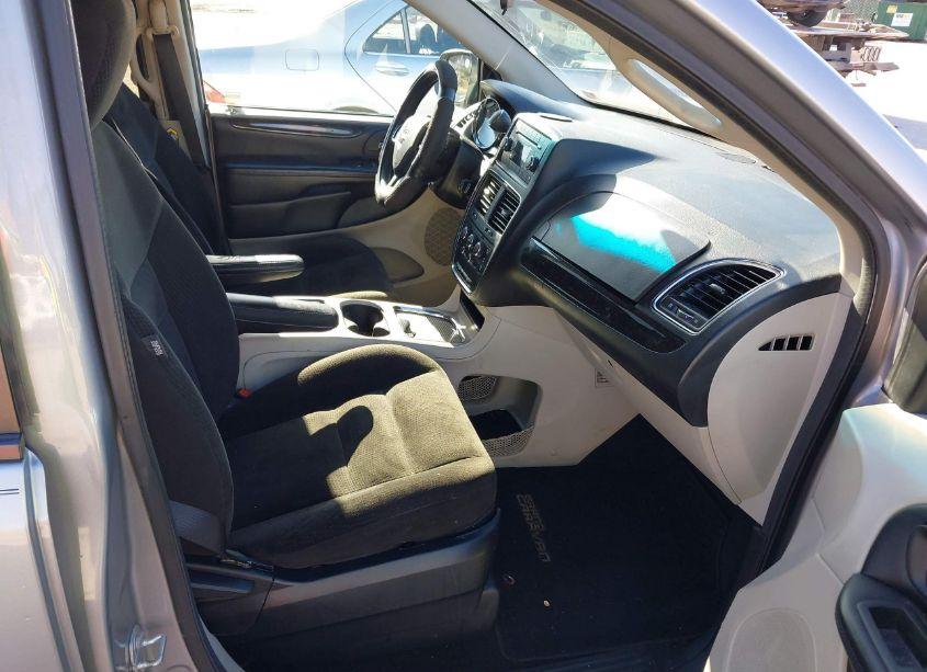 Photo 5 of 2016 Dodge Grand CARAVAN SXT (VIN 2C4RDGCG4GR352320)