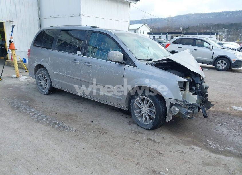 2017 Dodge Grand CARAVAN SXT (VIN 2C4RDGCG4HR616556) main photo