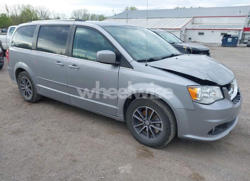 2017 Dodge Grand CARAVAN SXT (VIN 2C4RDGCG4HR786495) main photo