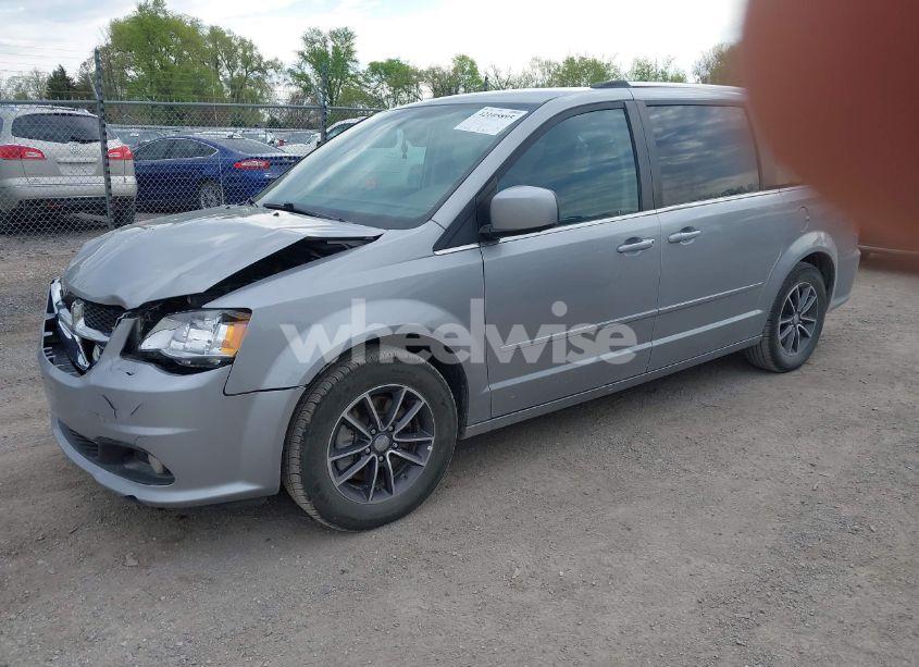 Photo 2 of 2017 Dodge Grand CARAVAN SXT (VIN 2C4RDGCG4HR786495)