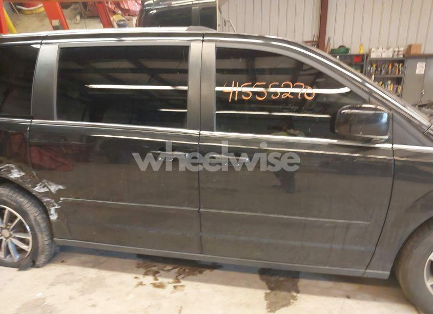 Photo 13 of 2017 Dodge Grand CARAVAN SXT (VIN 2C4RDGCG4HR801982)