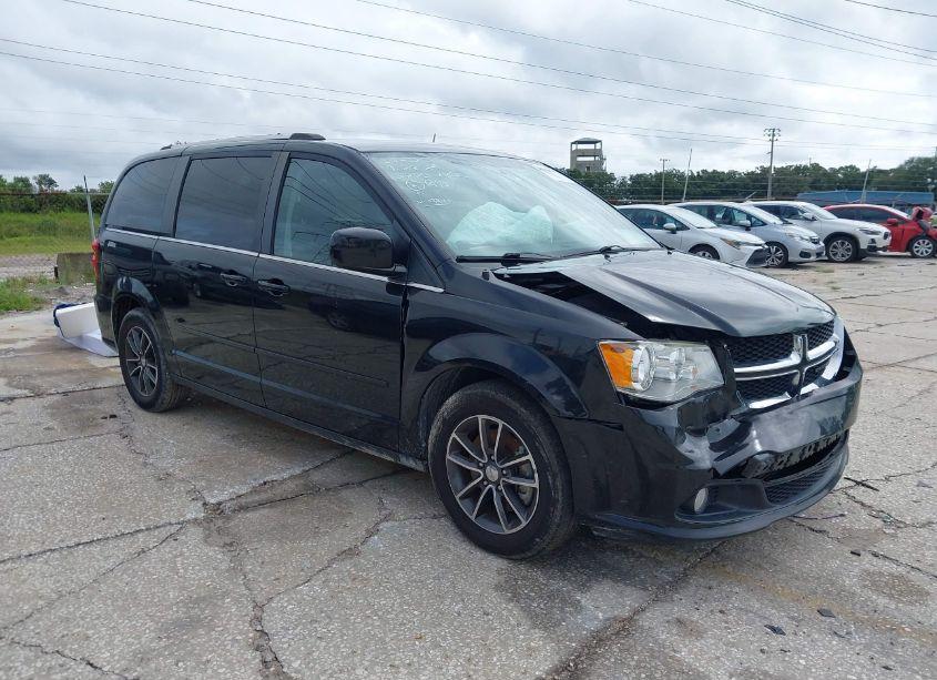 2017 Dodge Grand CARAVAN SXT (VIN 2C4RDGCG4HR806647) main photo