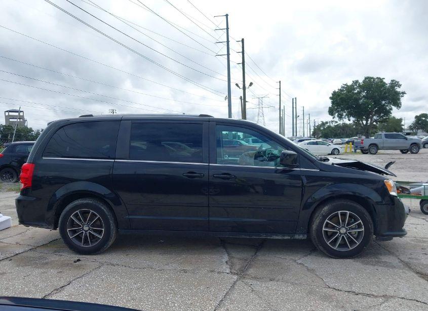Photo 13 of 2017 Dodge Grand CARAVAN SXT (VIN 2C4RDGCG4HR806647)