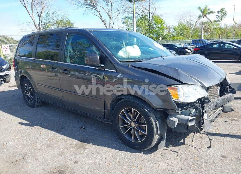 2017 Dodge Grand CARAVAN SXT (VIN 2C4RDGCG4HR806857) main photo
