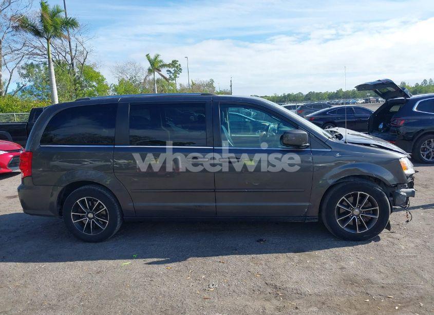 Photo 14 of 2017 Dodge Grand CARAVAN SXT (VIN 2C4RDGCG4HR806857)