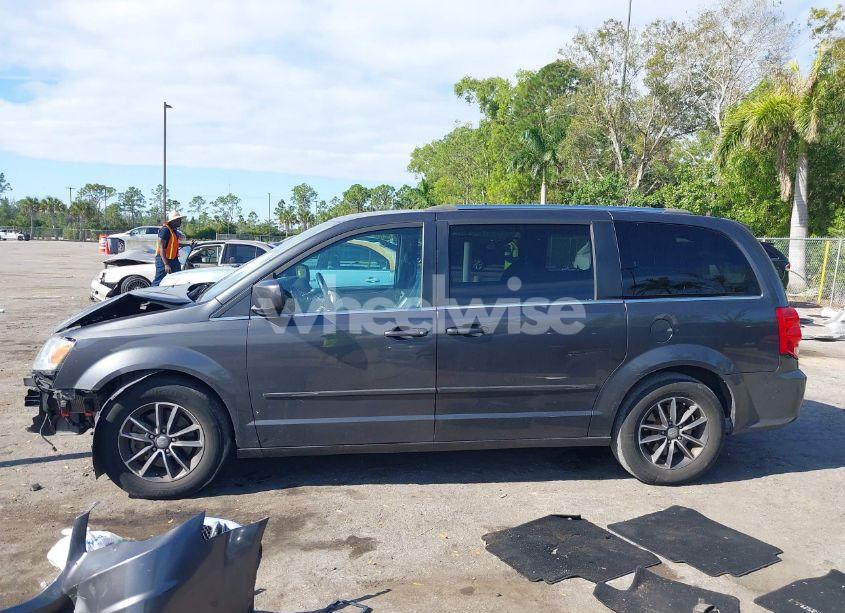 Photo 15 of 2017 Dodge Grand CARAVAN SXT (VIN 2C4RDGCG4HR806857)