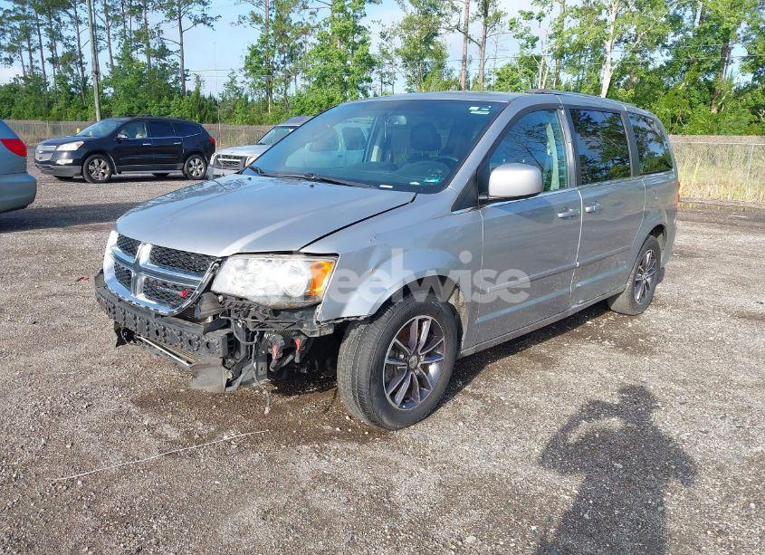 Photo 2 of 2017 Dodge Grand CARAVAN SXT (VIN 2C4RDGCG4HR852608)