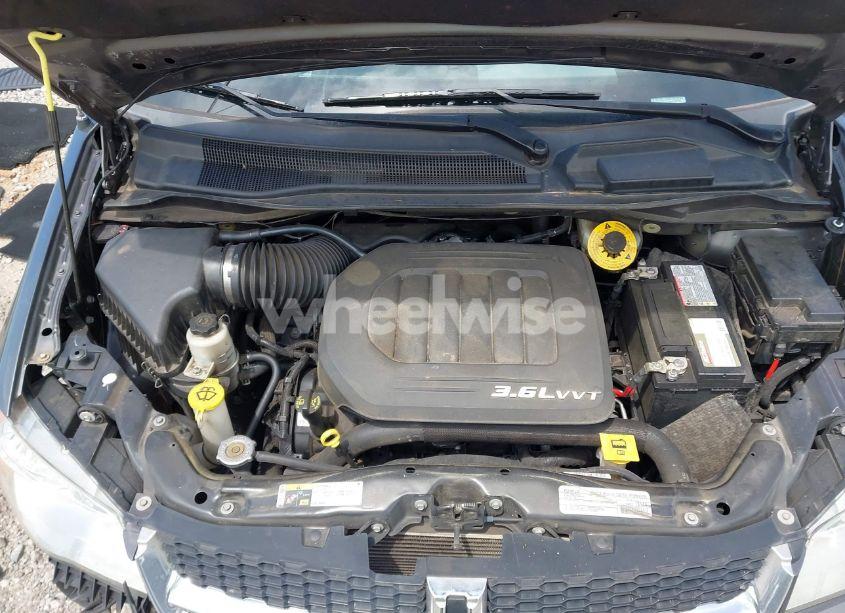 Photo 10 of 2018 Dodge Grand CARAVAN SXT (VIN 2C4RDGCG4JR206720)