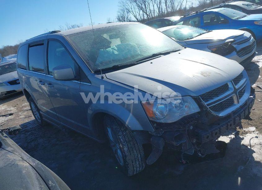 2018 Dodge Grand CARAVAN SXT (VIN 2C4RDGCG4JR215790) main photo