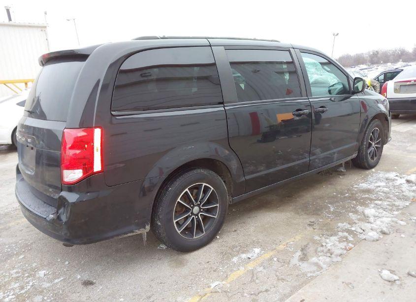 Photo 4 of 2018 Dodge Grand CARAVAN SXT (VIN 2C4RDGCG4JR244349)