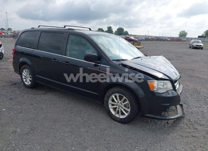 2018 Dodge Grand CARAVAN SXT (VIN 2C4RDGCG4JR281420) main photo