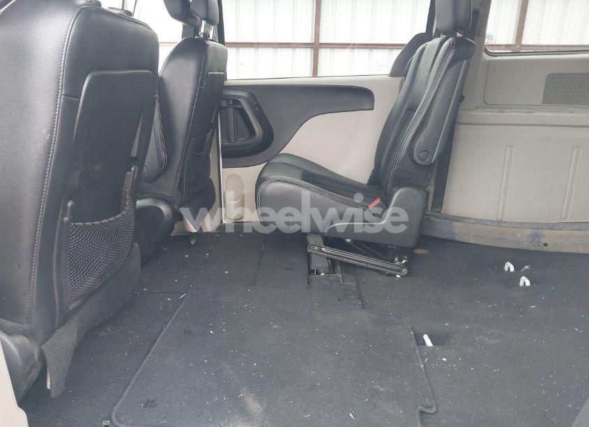 Photo 8 of 2018 Dodge Grand CARAVAN SXT (VIN 2C4RDGCG4JR282678)