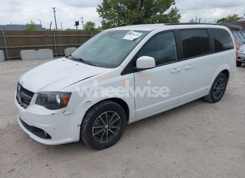 Photo 2 of 2019 Dodge Grand CARAVAN SXT (VIN 2C4RDGCG4KR501995)