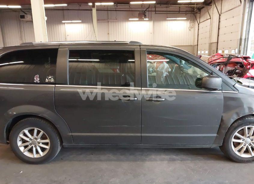 Photo 14 of 2019 Dodge Grand CARAVAN SXT (VIN 2C4RDGCG4KR511359)
