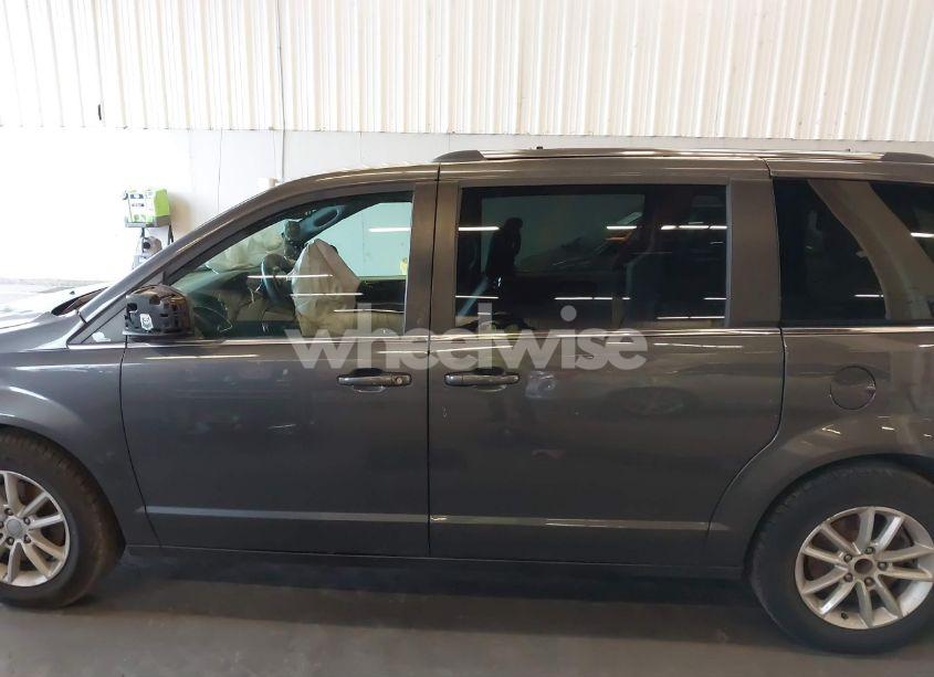 Photo 15 of 2019 Dodge Grand CARAVAN SXT (VIN 2C4RDGCG4KR511359)
