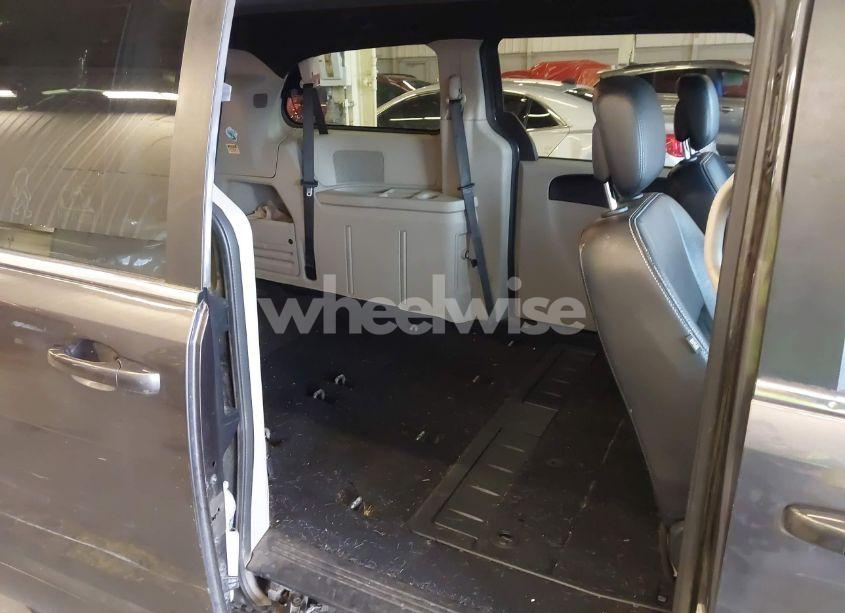 Photo 8 of 2019 Dodge Grand CARAVAN SXT (VIN 2C4RDGCG4KR511359)