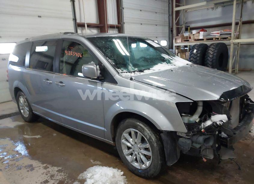 2019 Dodge Grand CARAVAN SXT (VIN 2C4RDGCG4KR565342) main photo