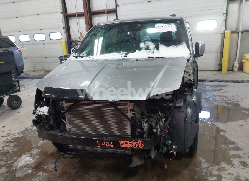 Photo 12 of 2019 Dodge Grand CARAVAN SXT (VIN 2C4RDGCG4KR565342)