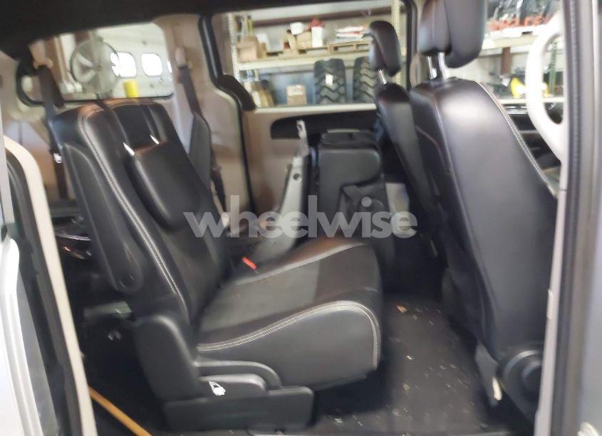 Photo 8 of 2019 Dodge Grand CARAVAN SXT (VIN 2C4RDGCG4KR565342)