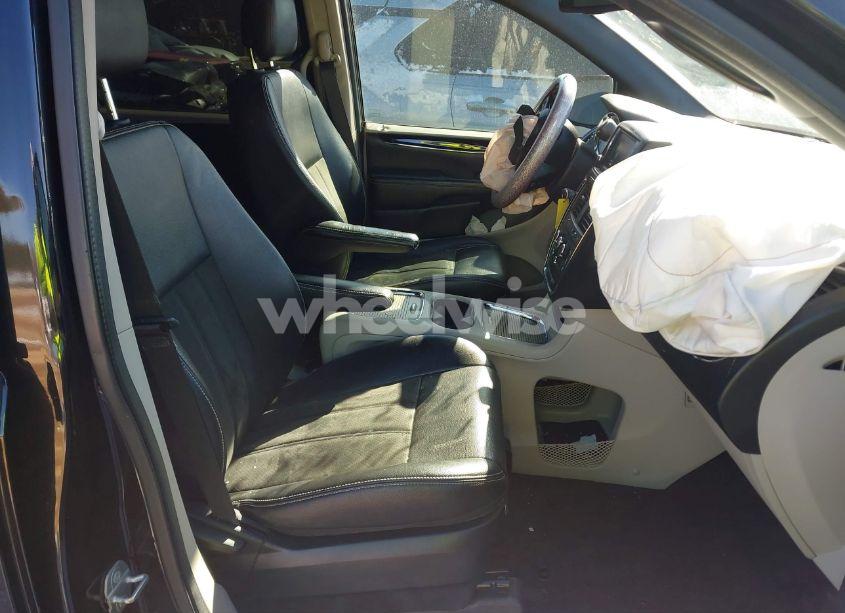 Photo 5 of 2019 Dodge Grand CARAVAN SXT (VIN 2C4RDGCG4KR621893)