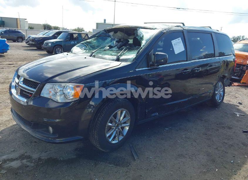 Photo 2 of 2019 Dodge Grand CARAVAN SXT (VIN 2C4RDGCG4KR636197)