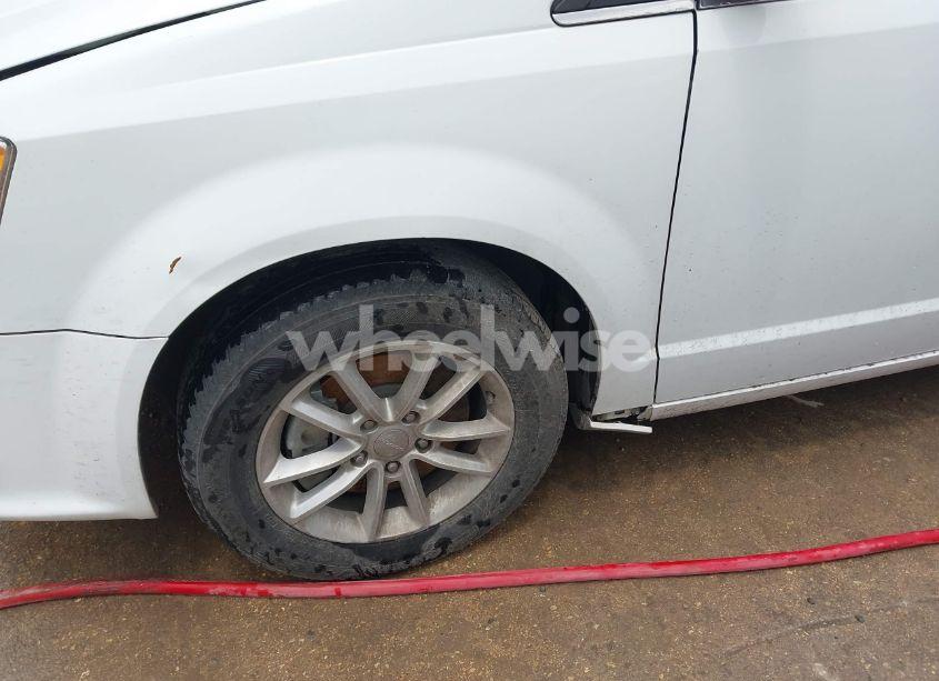 Photo 6 of 2019 Dodge Grand CARAVAN SXT (VIN 2C4RDGCG4KR717670)