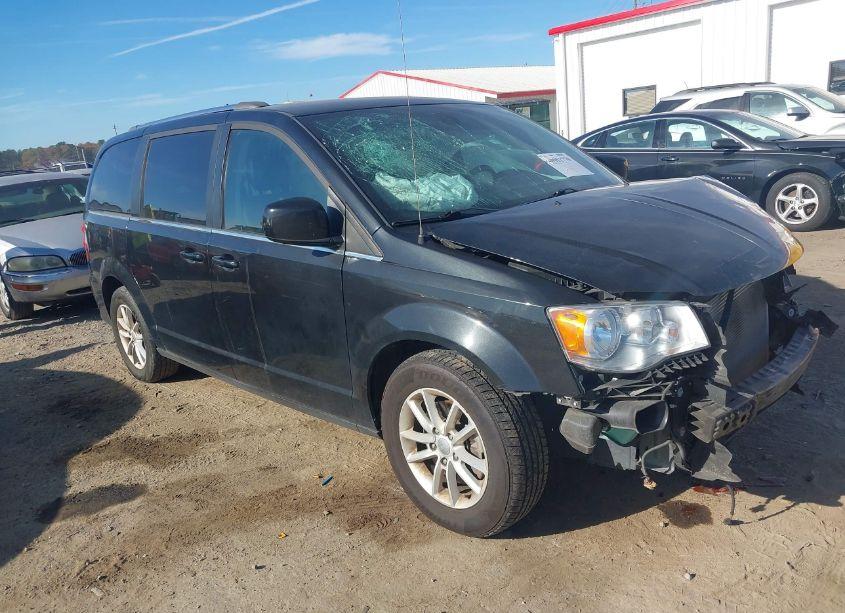 2019 Dodge Grand CARAVAN SXT (VIN 2C4RDGCG4KR749275) main photo