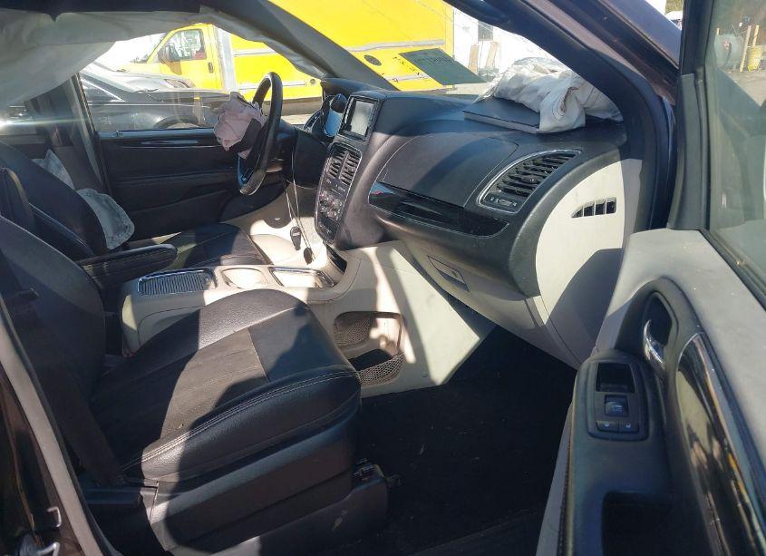 Photo 5 of 2019 Dodge Grand CARAVAN SXT (VIN 2C4RDGCG4KR749275)