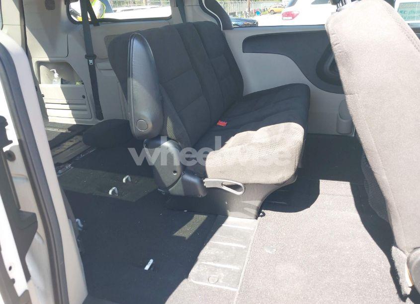 Photo 8 of 2013 Dodge Grand CARAVAN SXT (VIN 2C4RDGCG5DR536936)