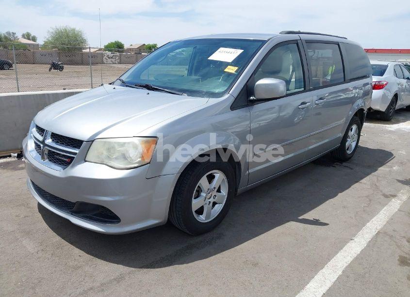 Photo 2 of 2013 Dodge Grand CARAVAN SXT (VIN 2C4RDGCG5DR611201)