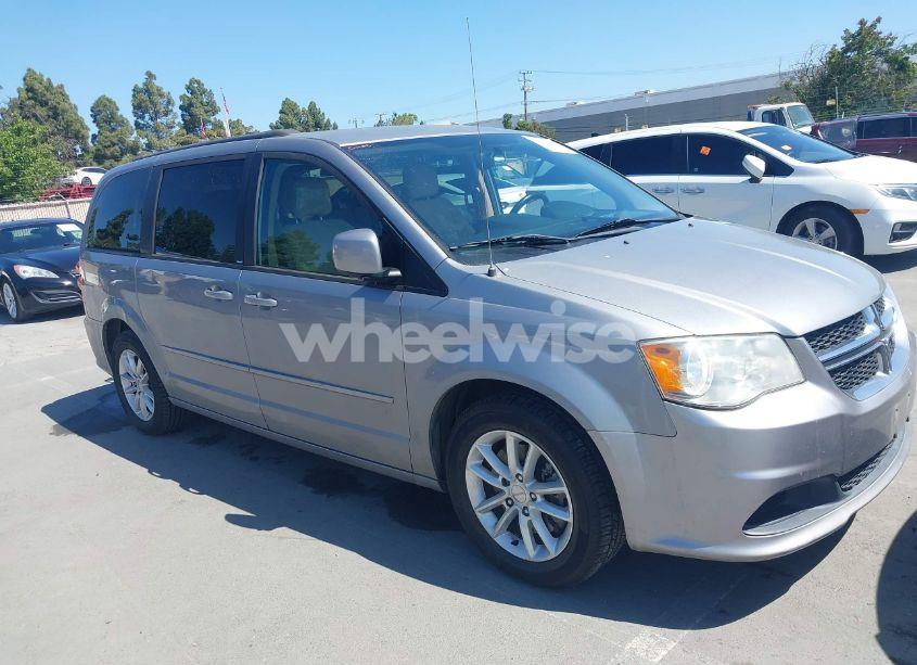 2014 Dodge Grand CARAVAN SXT (VIN 2C4RDGCG5ER152026) main photo