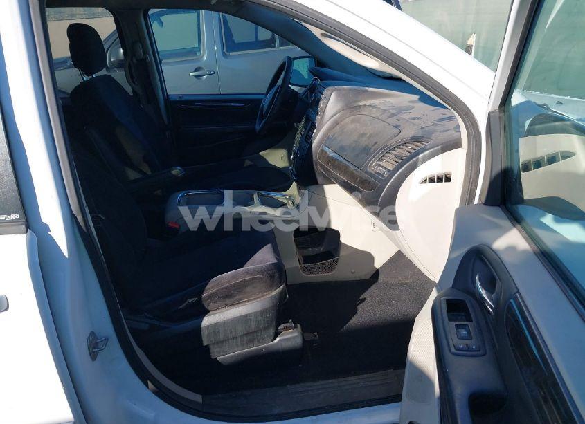 Photo 5 of 2014 Dodge Grand CARAVAN SXT (VIN 2C4RDGCG5ER267208)