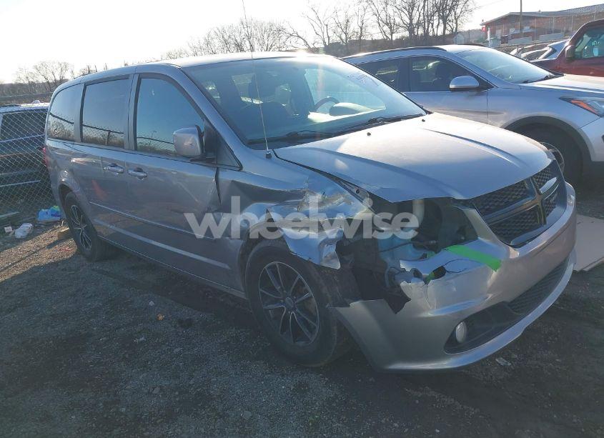 2015 Dodge Grand CARAVAN SXT (VIN 2C4RDGCG5FR524501) main photo