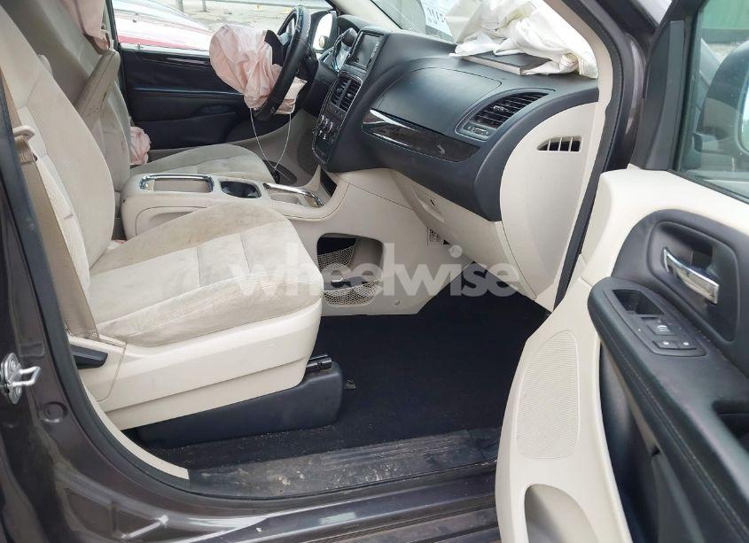 Photo 5 of 2016 Dodge Grand CARAVAN SXT (VIN 2C4RDGCG5GR136413)