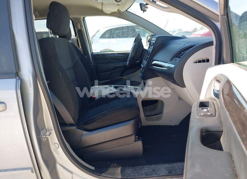 Photo 5 of 2016 Dodge Grand CARAVAN SXT (VIN 2C4RDGCG5GR339253)