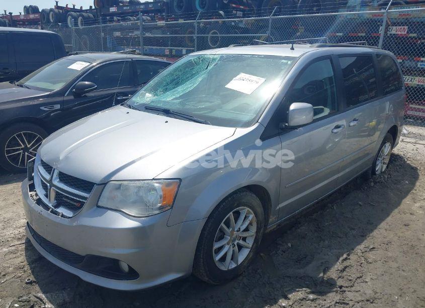 Photo 2 of 2016 Dodge Grand CARAVAN SXT (VIN 2C4RDGCG5GR352827)