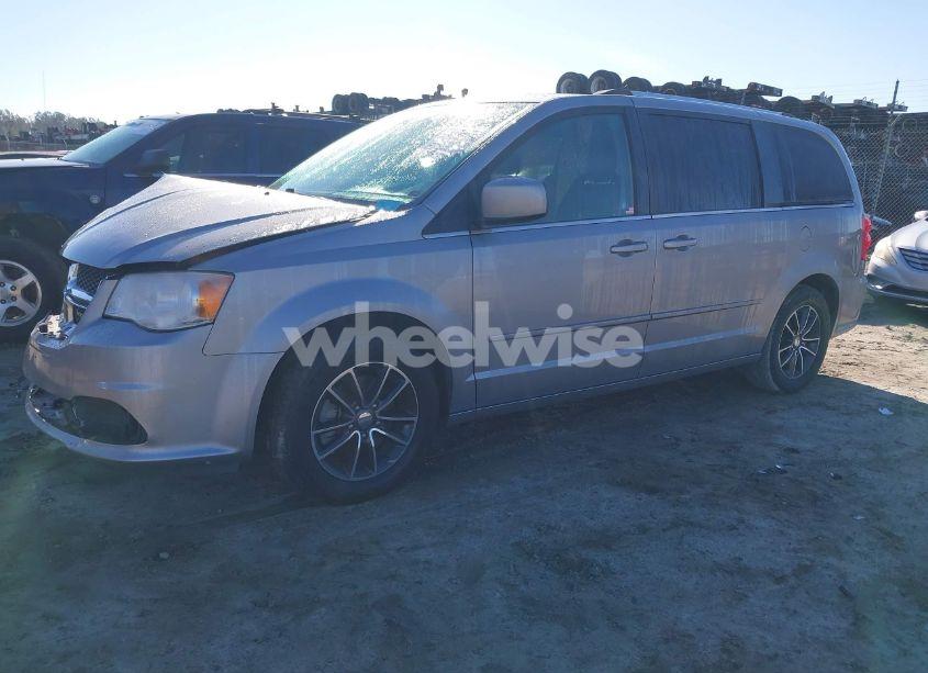 Photo 2 of 2016 Dodge Grand CARAVAN SXT (VIN 2C4RDGCG5GR372558)