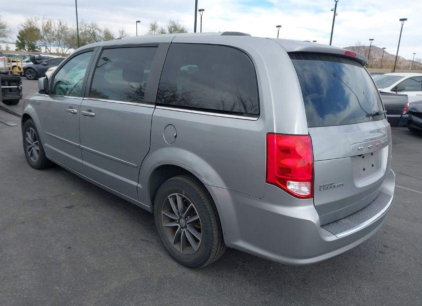 Photo 3 of 2017 Dodge Grand CARAVAN SXT (VIN 2C4RDGCG5HR677575)