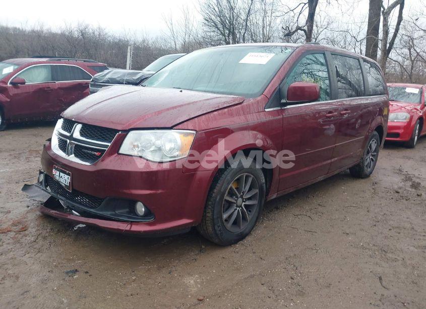 Photo 2 of 2017 Dodge Grand CARAVAN SXT (VIN 2C4RDGCG5HR686714)