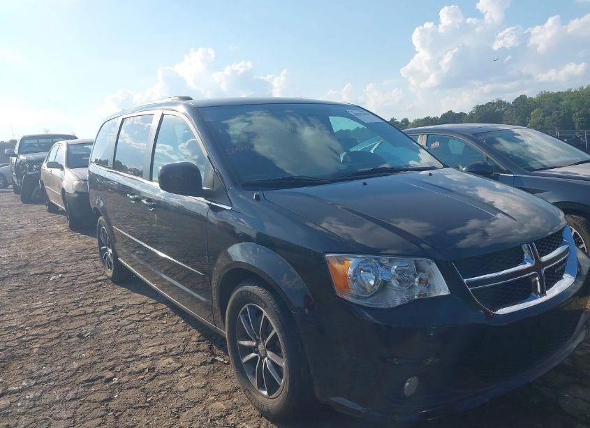 2017 Dodge Grand CARAVAN SXT (VIN 2C4RDGCG5HR691038) main photo