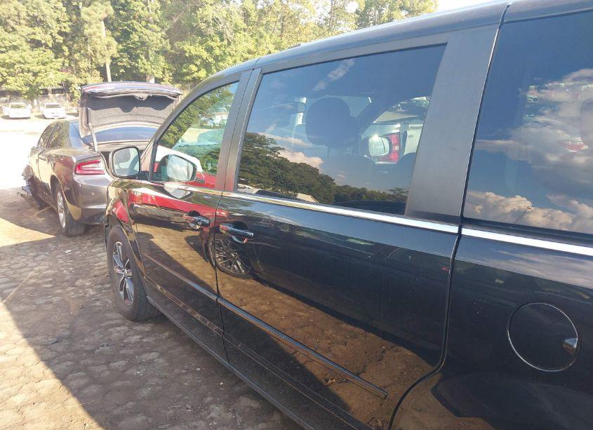 Photo 14 of 2017 Dodge Grand CARAVAN SXT (VIN 2C4RDGCG5HR691038)